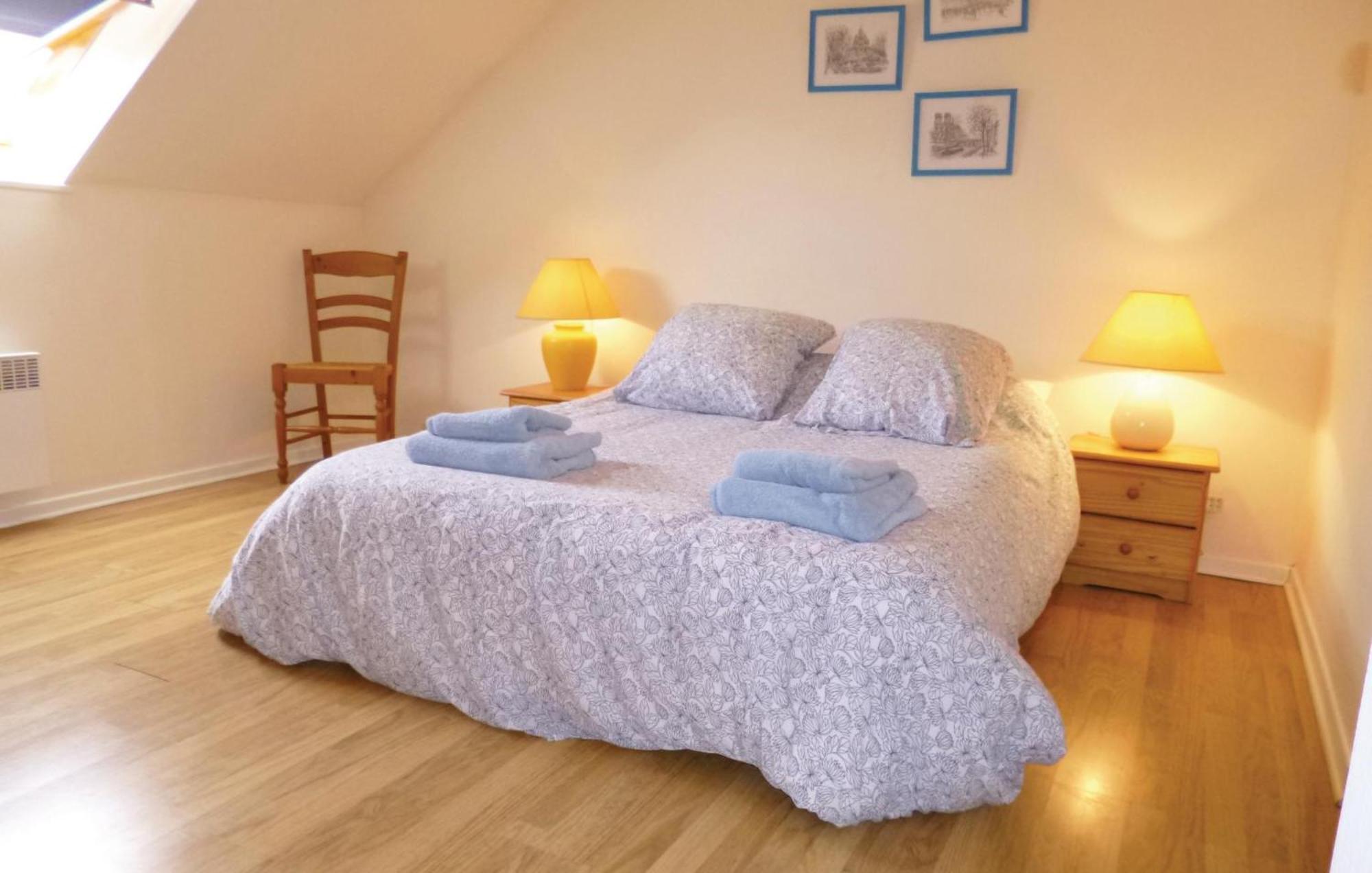 3 Bedroom Cozy Home In Brucheville Carentan-les-Marais Dış mekan fotoğraf