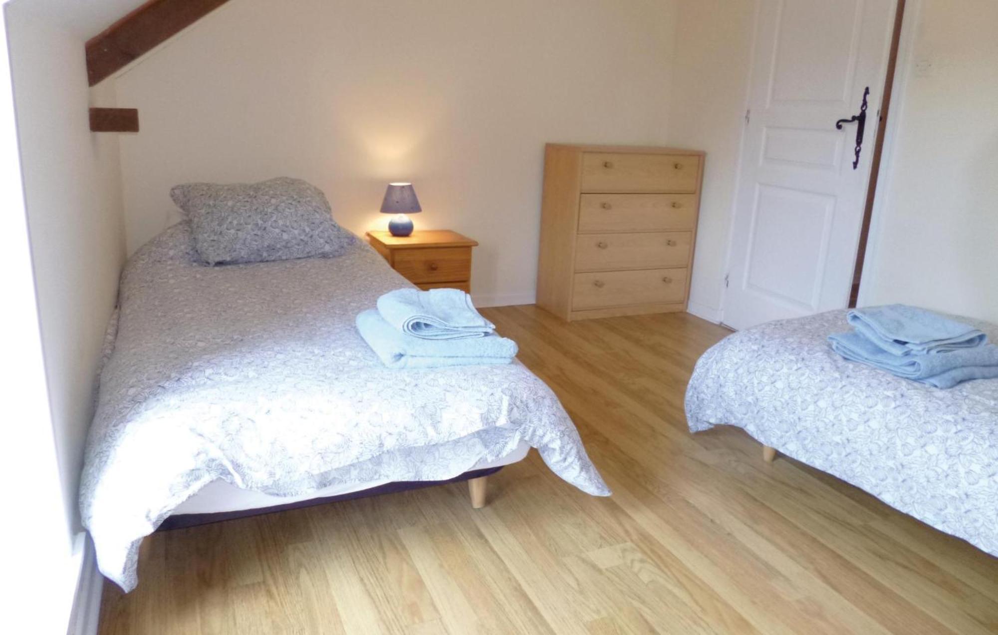 3 Bedroom Cozy Home In Brucheville Carentan-les-Marais Dış mekan fotoğraf